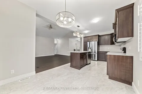 79 Covington Cres, Belleville, ON K8N 0K9