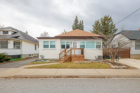 11 Grantham Ave, St. Catharines, ON L2P 3B3