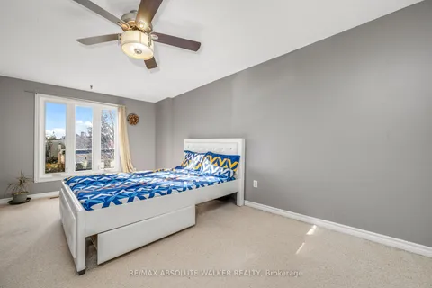 89 Tarquin Cres, Bells Corners and South to Fallowfield, ON K2H 8J7