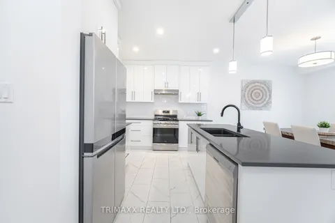 17 Welch Crt, St. Thomas, ON N5R 0M1