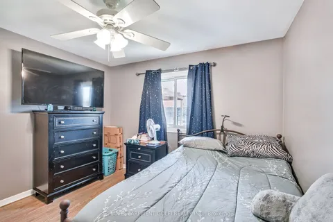 4553 Sussex Drive, Niagara Falls, ON L2E 6S1