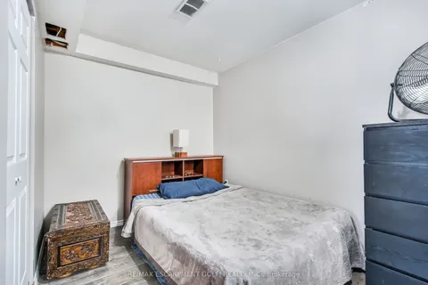 4553 Sussex Drive, Niagara Falls, ON L2E 6S1