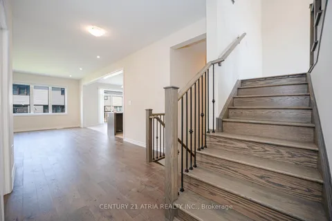 9 Ever Sweet Way, Thorold, ON L2E 6S4