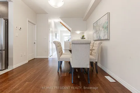 25 Greenwich Ave, Hamilton, ON L8J 0L5