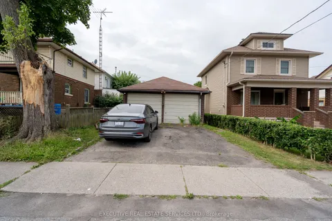 4965 Jepson Street, Niagara Falls, ON L2E 1K3