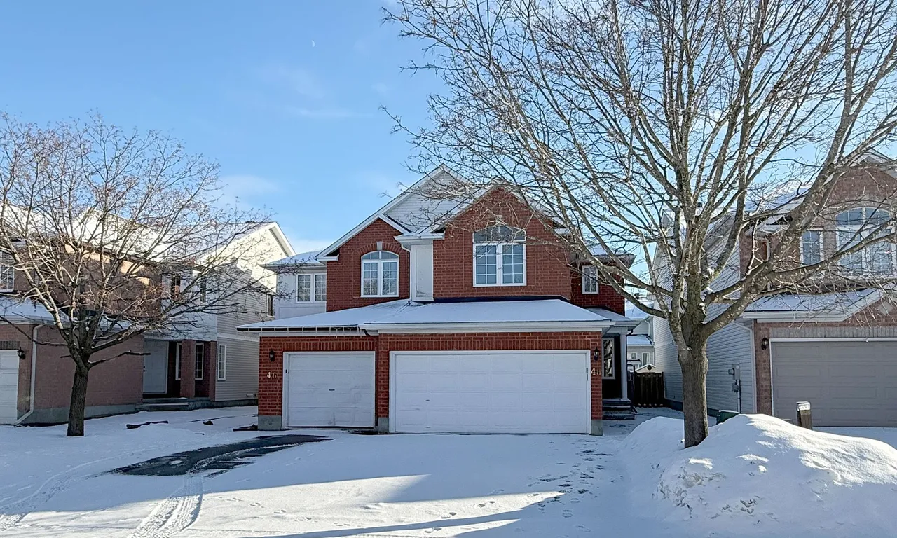 48 Coleridge St, Carlington - Central Park, ON K2C 4G2