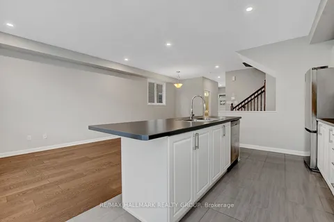 75 Gardenpost Terr, Orleans - Cumberland and Area, ON K4A 5H2