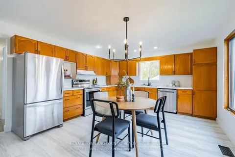 85 Denniston St, Kawartha Lakes, ON K9V 1L4