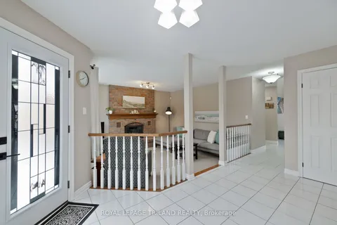 55 Piedmont Cres, London, ON N6J 4X1