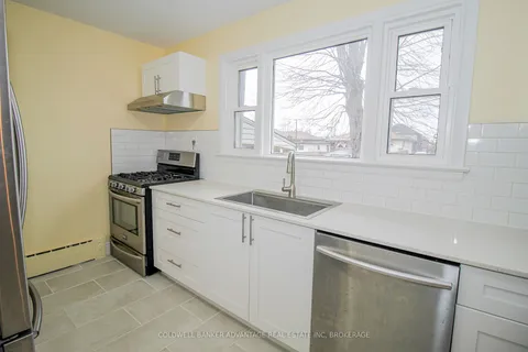 118 Rosemount Ave, Port Colborne, ON L3K 5P9