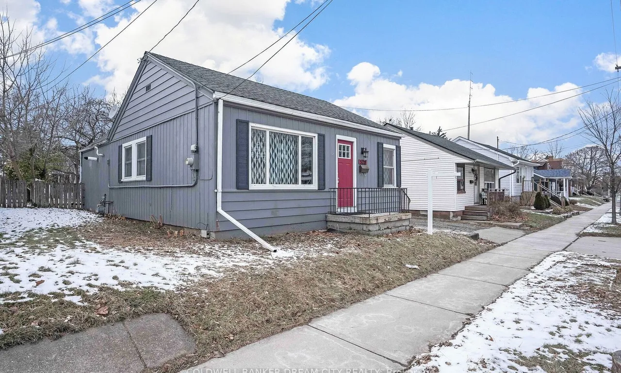 528 UPPER WENTWORTH St, Hamilton, ON L9A 4T9