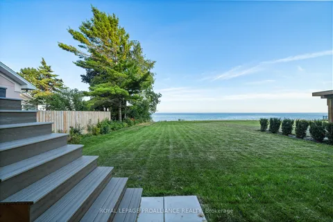 16 Twelve Trees Court, Prince Edward County, ON K0K 3L0