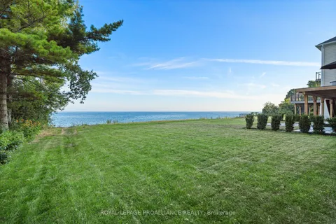 16 Twelve Trees Court, Prince Edward County, ON K0K 3L0