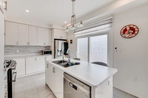 124 Skinner Rd, Hamilton, ON L0R 2H1