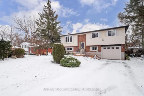 725 11th St, Owen Sound, ON N4K 3T4