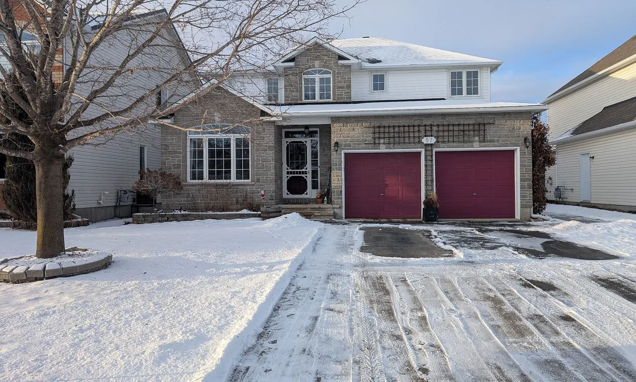 57 Lamadeleine Blvd, Russell, ON K0A 1W1