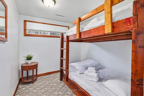 141 Kandahar Lane, Blue Mountains, ON L9Y 0N3