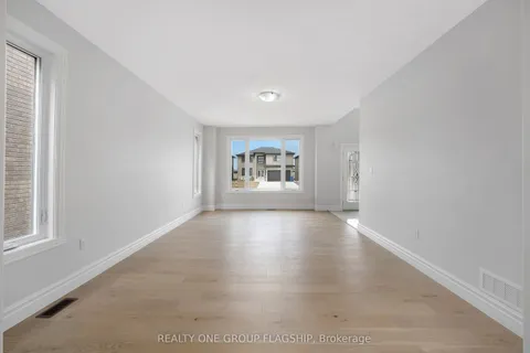 101 Kingsbridge Drive, ON N9V 0G8