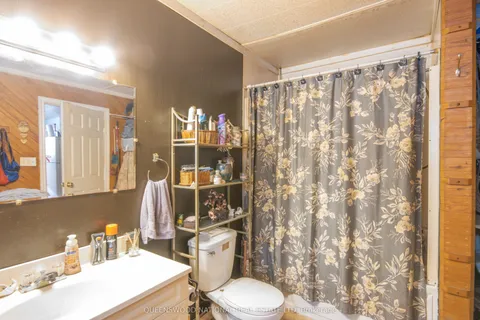 29 Victoria Street, South Algonquin, ON K0J 2C0