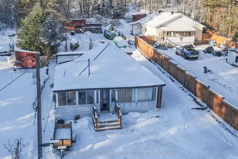 29 Victoria Street, South Algonquin, ON K0J 2C0
