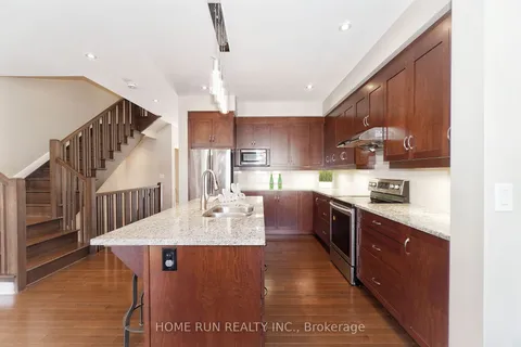 75 Arkose St, Kanata, ON K2T 0M1