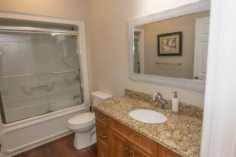 102 Broomer Crescent, Wellington North, ON N0G 2L4