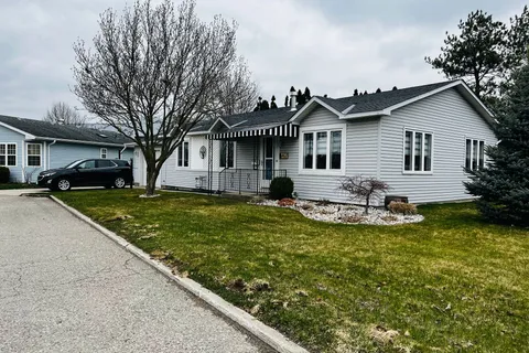 468 RICHARD Cres, Strathroy-Caradoc, ON N7G 3P4
