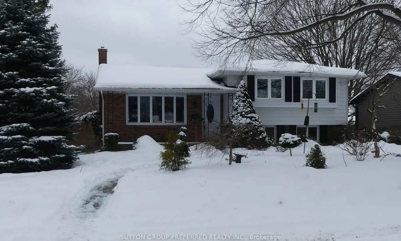 Detached 3 bedroom 2 bathroom at 1 Roland Lane in London - MLS# X11913241