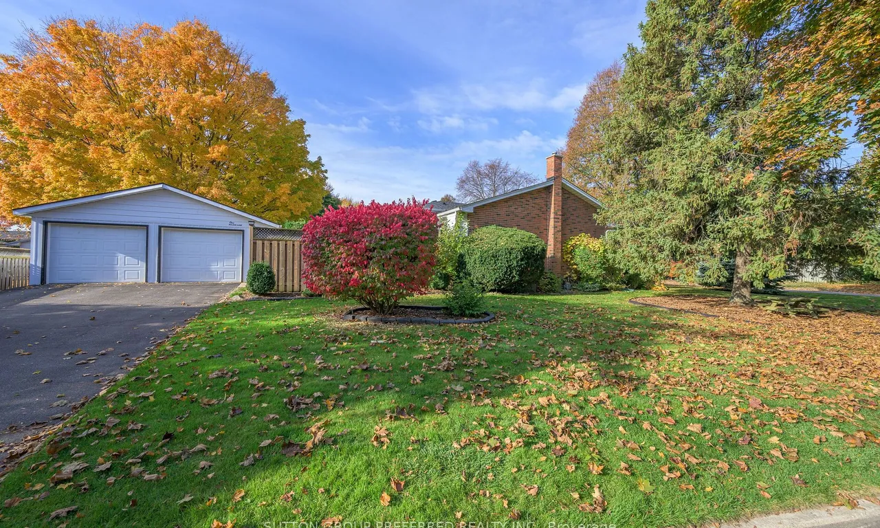 Detached kitchen at 1 Roland Lane London