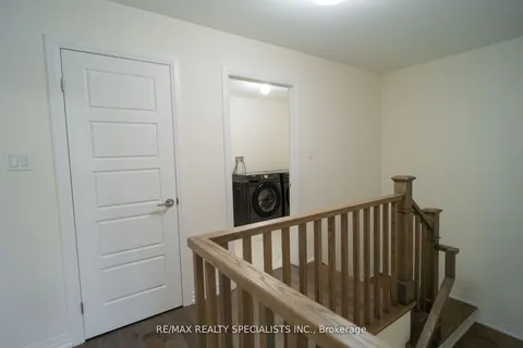 14 Ingalls Ave, Brantford, ON N3V 0B2