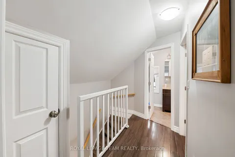 165 Pearl St, Brockville, ON K6V 4C9