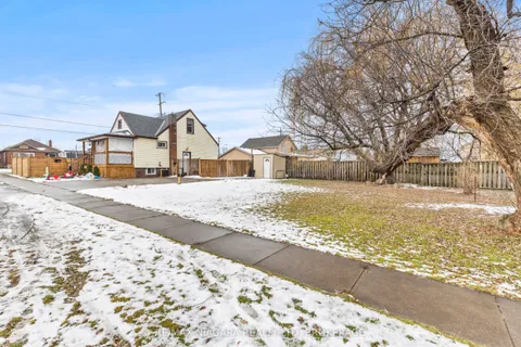 130 Killaly Street, Port Colborne, ON L3K 1N6