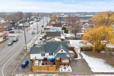 130 Killaly Street, Port Colborne, ON L3K 1N6