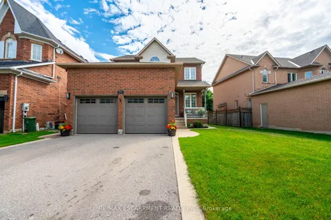 81 Segwun Rd, Hamilton, ON L8B 0J9