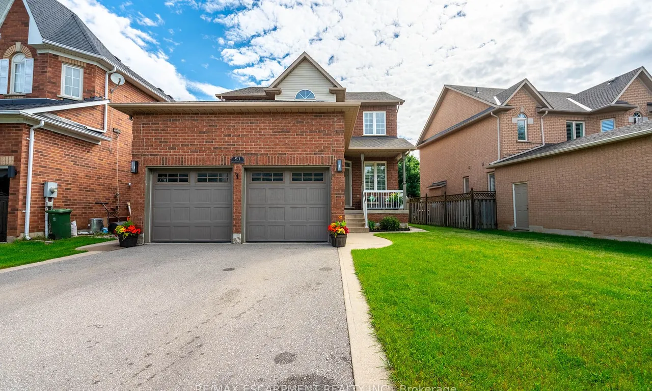 81 Segwun Rd, Hamilton, ON L8B 0J9