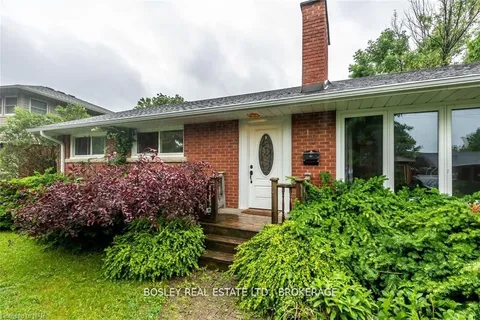 16 Strathmore Road, St. Catharines, ON L2T 2C5