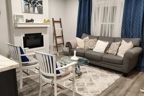 7 Sherbourne St, St. Catharines, ON L2M 5P8