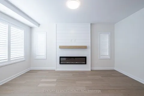 313 Mullighan Gdns, Peterborough, ON K9K 0G3