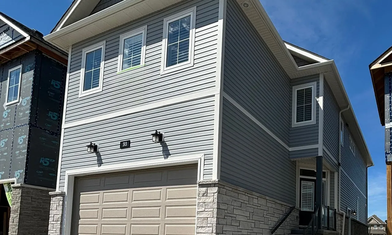 313 Mullighan Gdns, Peterborough, ON K9K 0G3