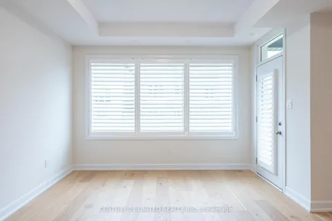 323 Mullighan Gdns, Peterborough, ON K9K 0G3