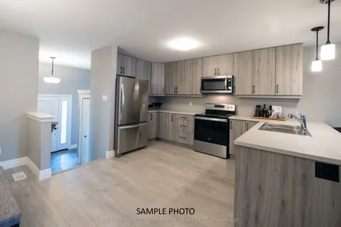 3 Parkland Circle, Quinte West, ON K8V 0R3