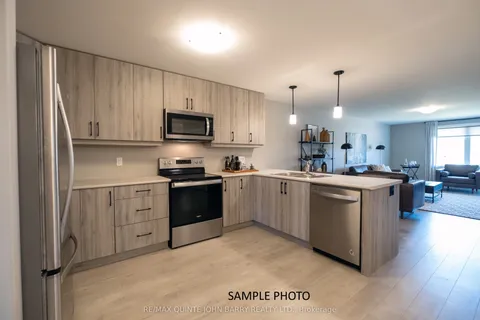 3 Parkland Circle, Quinte West, ON K8V 0R3