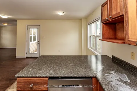 625 Main St, Woodstock, ON N4T 1M3