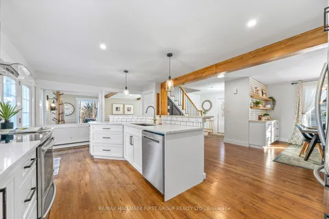 576 2nd Dug Hill Road, Quinte West, ON K8V 0B7