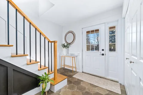 576 2nd Dug Hill Road, Quinte West, ON K8V 0B7