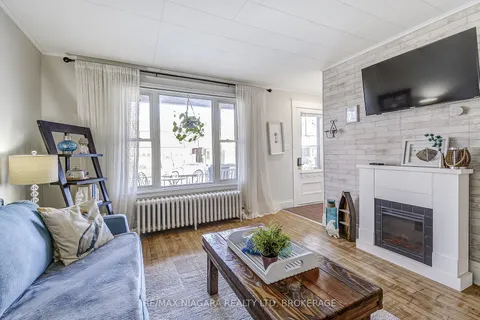 226 Kent St, Port Colborne, ON L3K 3A1
