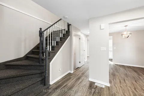591 DAVIS Dr, Kingston, ON K7M 7Y3