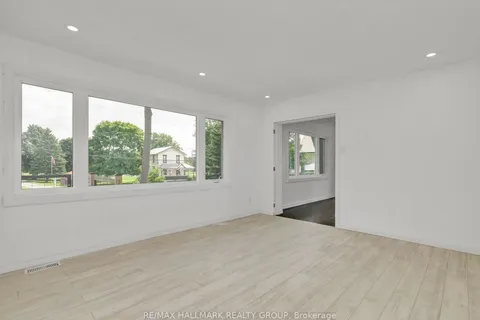 8692 BANK Street, Greely - Metcalfe - Osgoode - Vernon and Area, ON K0A 3J0