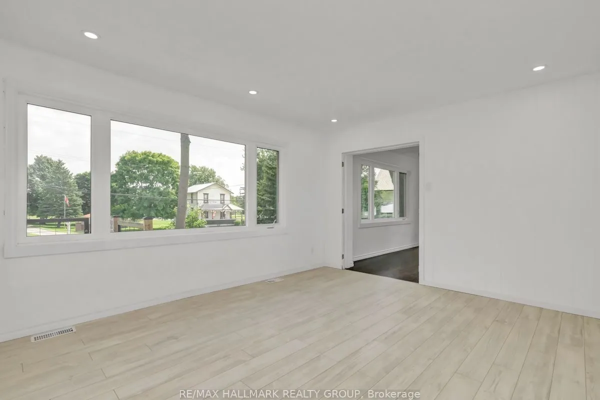 8692 BANK Street, ON K0A 3J0