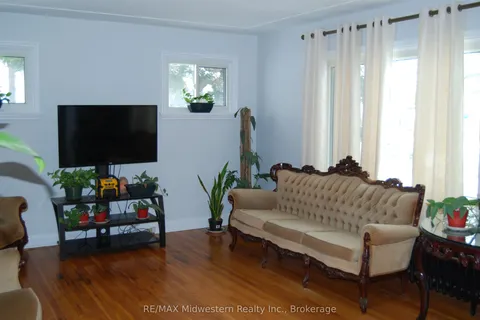 281 Elora Street, Minto, ON N0G 1Z0